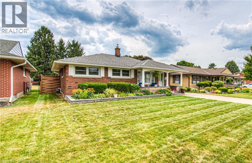 MLS® listing #28716192 for sale located at 1146 CLARE Avenue