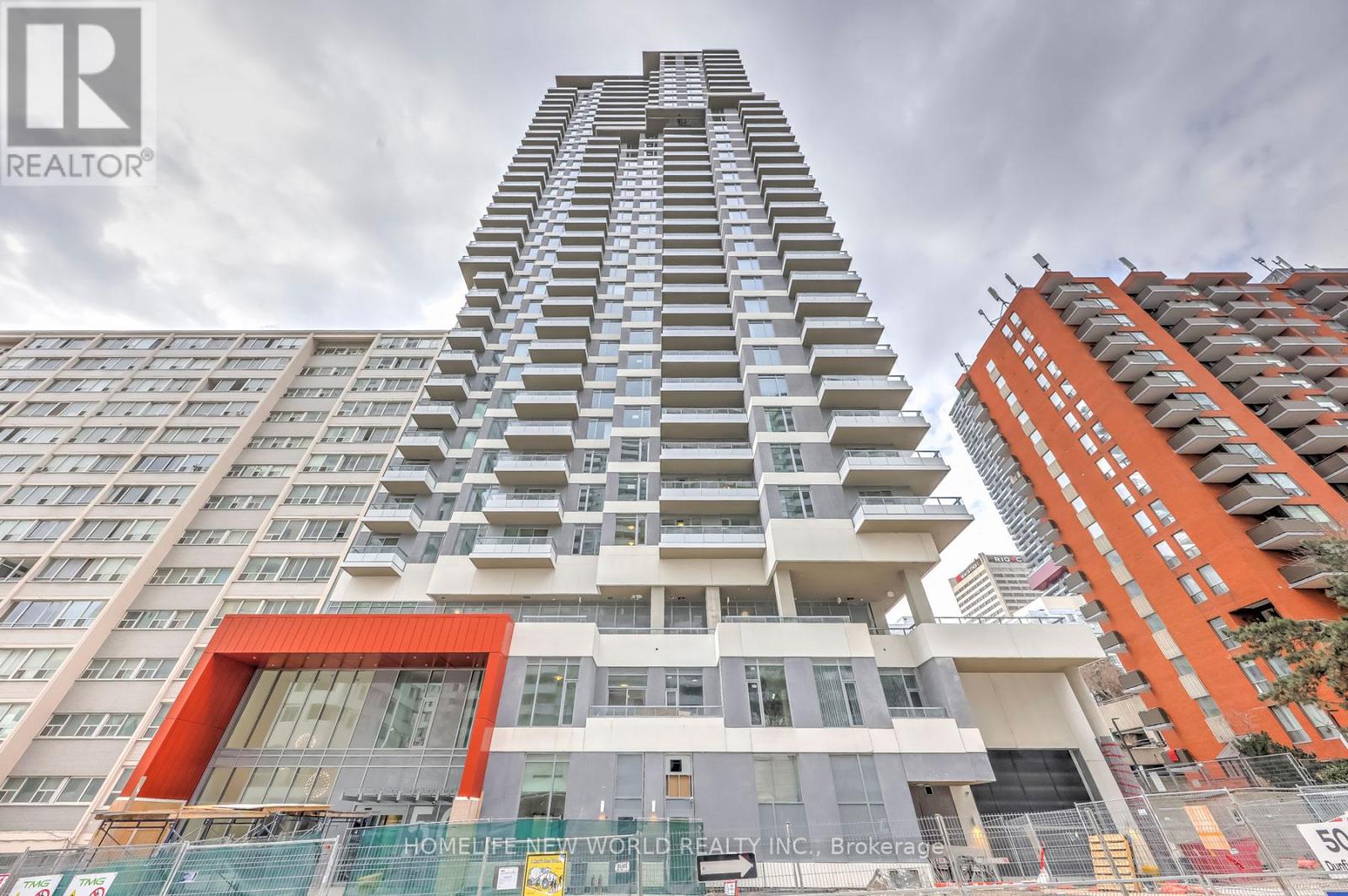 MLS® listing #28718294 for sale located at 1011 - 50 DUNFIELD AVENUE