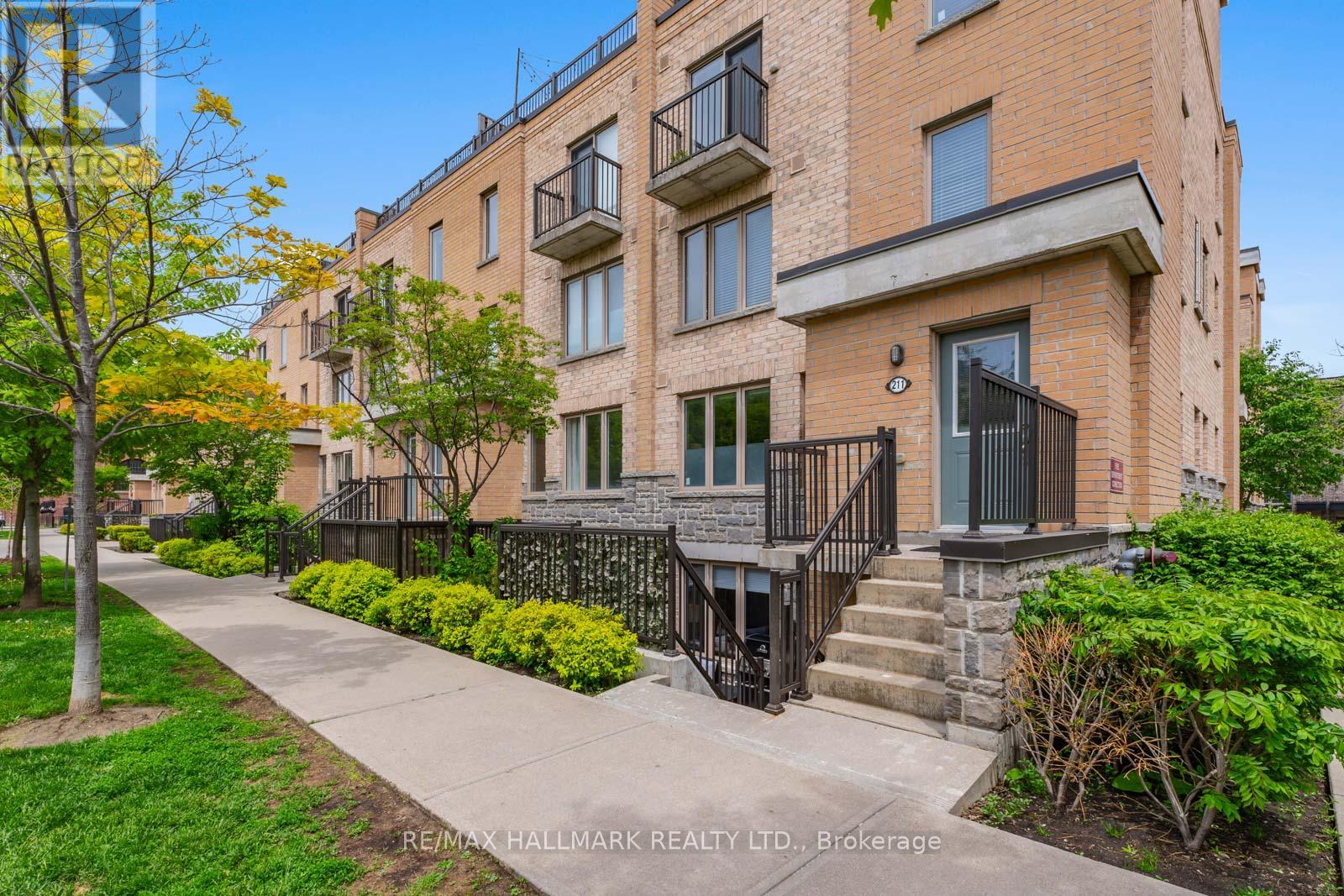 MLS® listing #28718764 for sale located at 111 - 9 FOUNDRY AVENUE