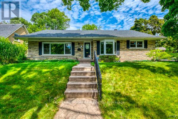 MLS® listing #28721442 for sale located at 182 FORSYTH DRIVE
