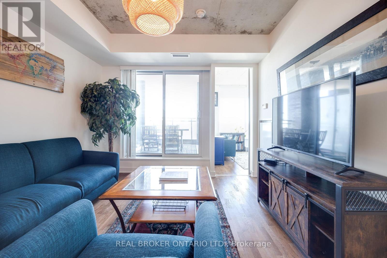 MLS® listing #28721727 for sale located at 914 - 20 MINOWAN MIIKAN LANE