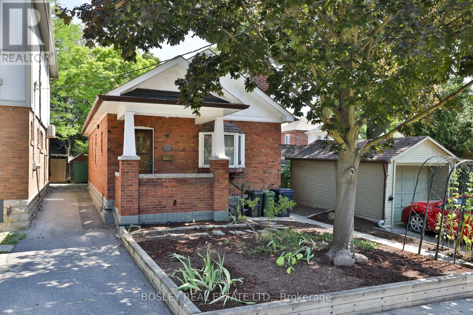 MLS® listing #28722041 for sale located at 15 WHITEWOOD ROAD
