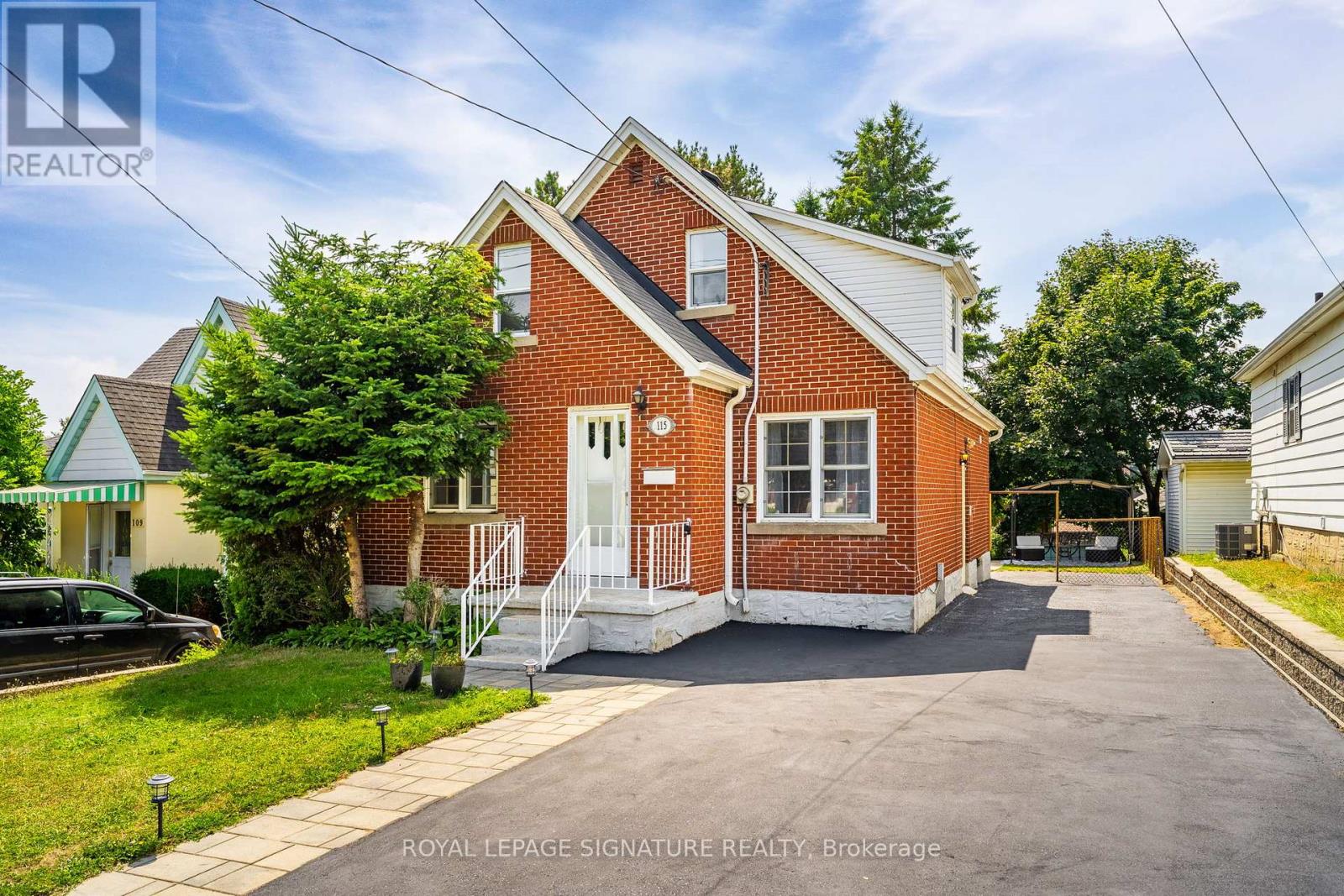 MLS® listing #28724066 for sale located at 115 LANCASTER STREET W