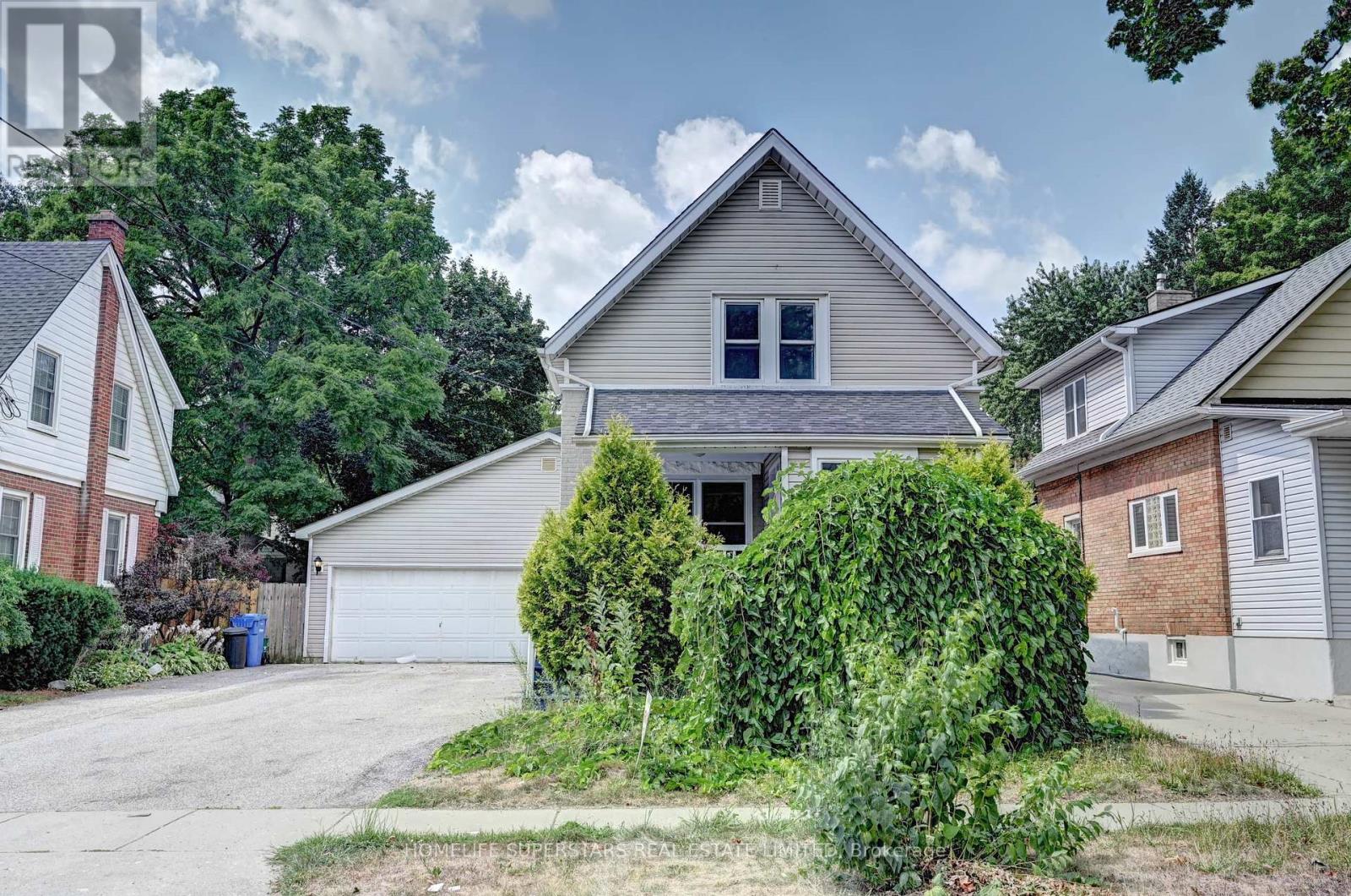 MLS® listing #28731165 for sale located at 31 TROY STREET