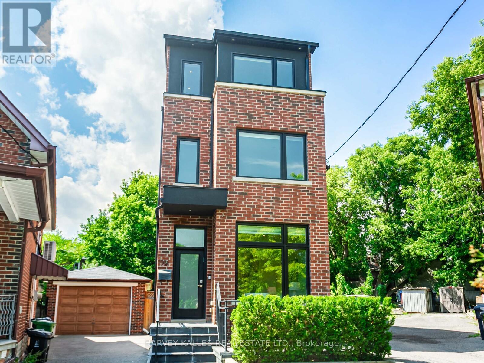 MLS® listing #28732626 for sale located at 12 COATES AVENUE