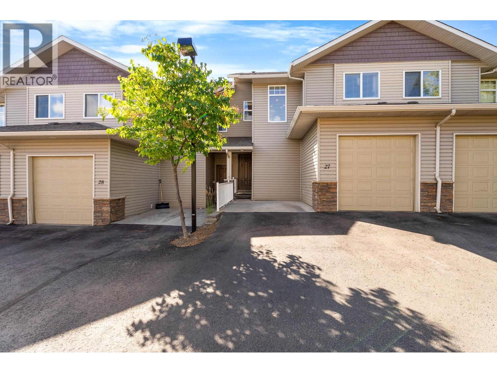 MLS® listing #28734293 for sale located at 2046 ROBSON Place Unit# 27