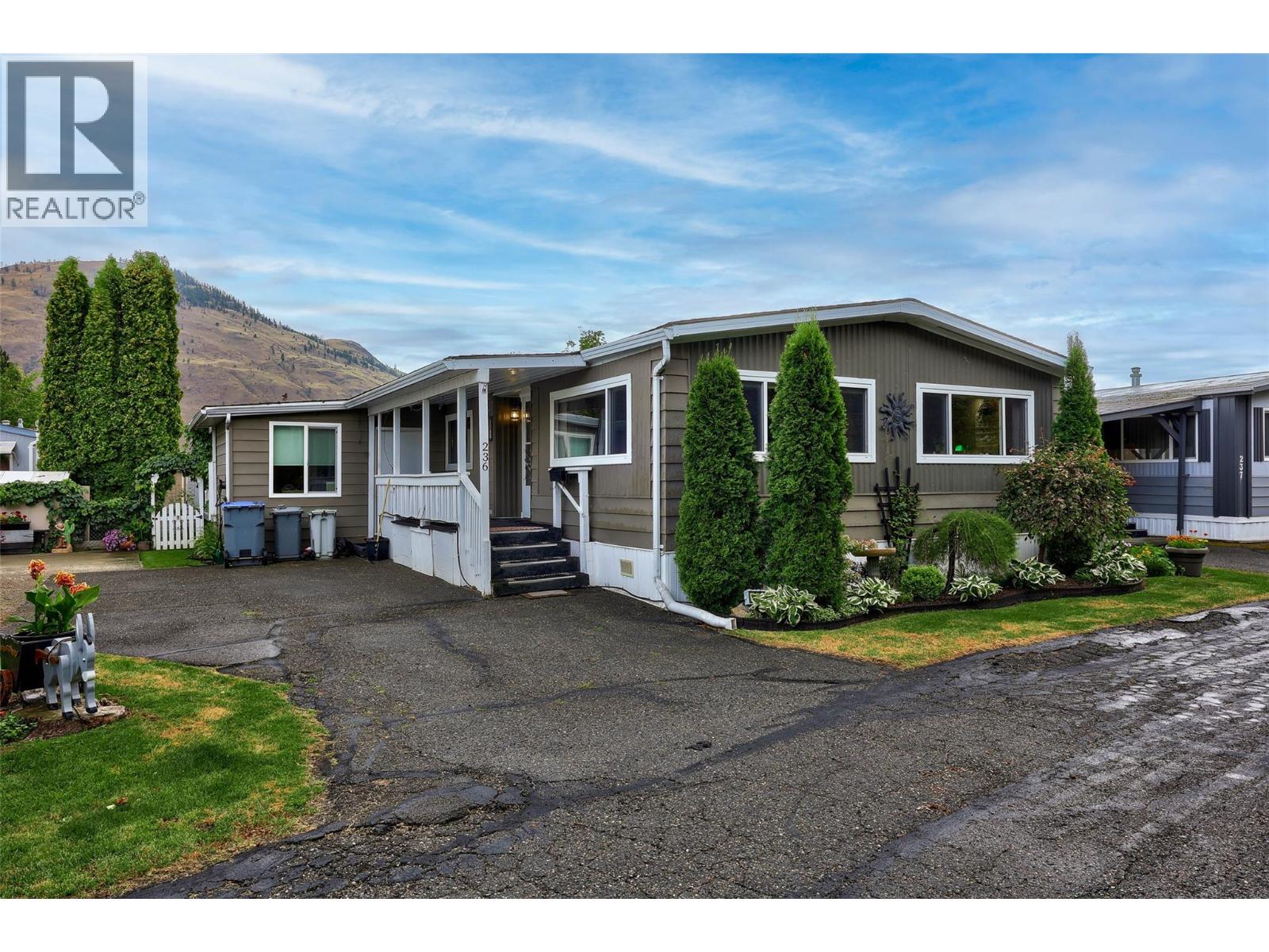 MLS® listing #28735103 for sale located at 2400 OAKDALE Way Unit# 236