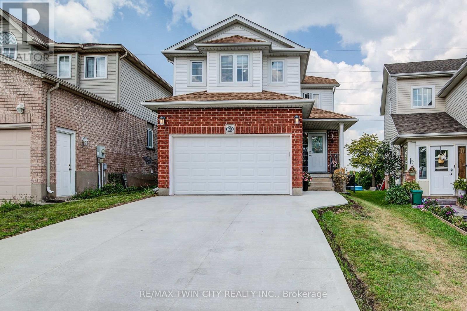 MLS® listing #28739132 for sale located at 160 HIDDEN CREEK DRIVE
