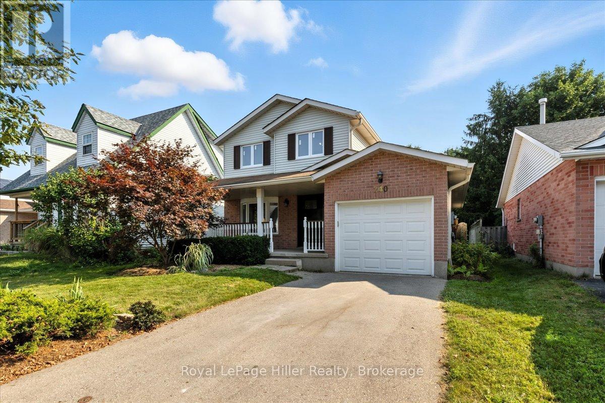 MLS® listing #28739964 for sale located at 240 DARTMOOR CRESCENT