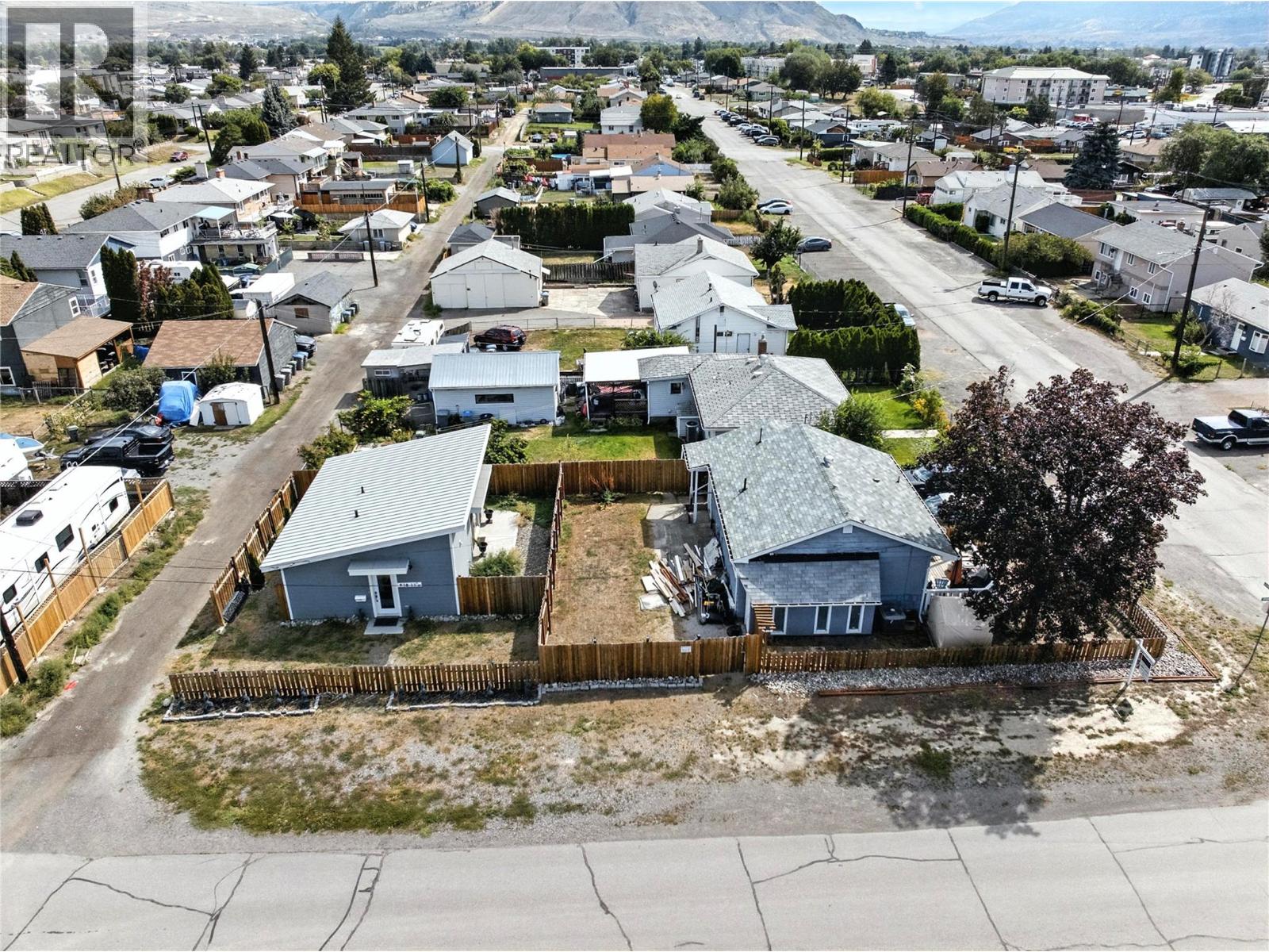MLS® listing #28740724 for sale located at 1074 Surrey Avenue