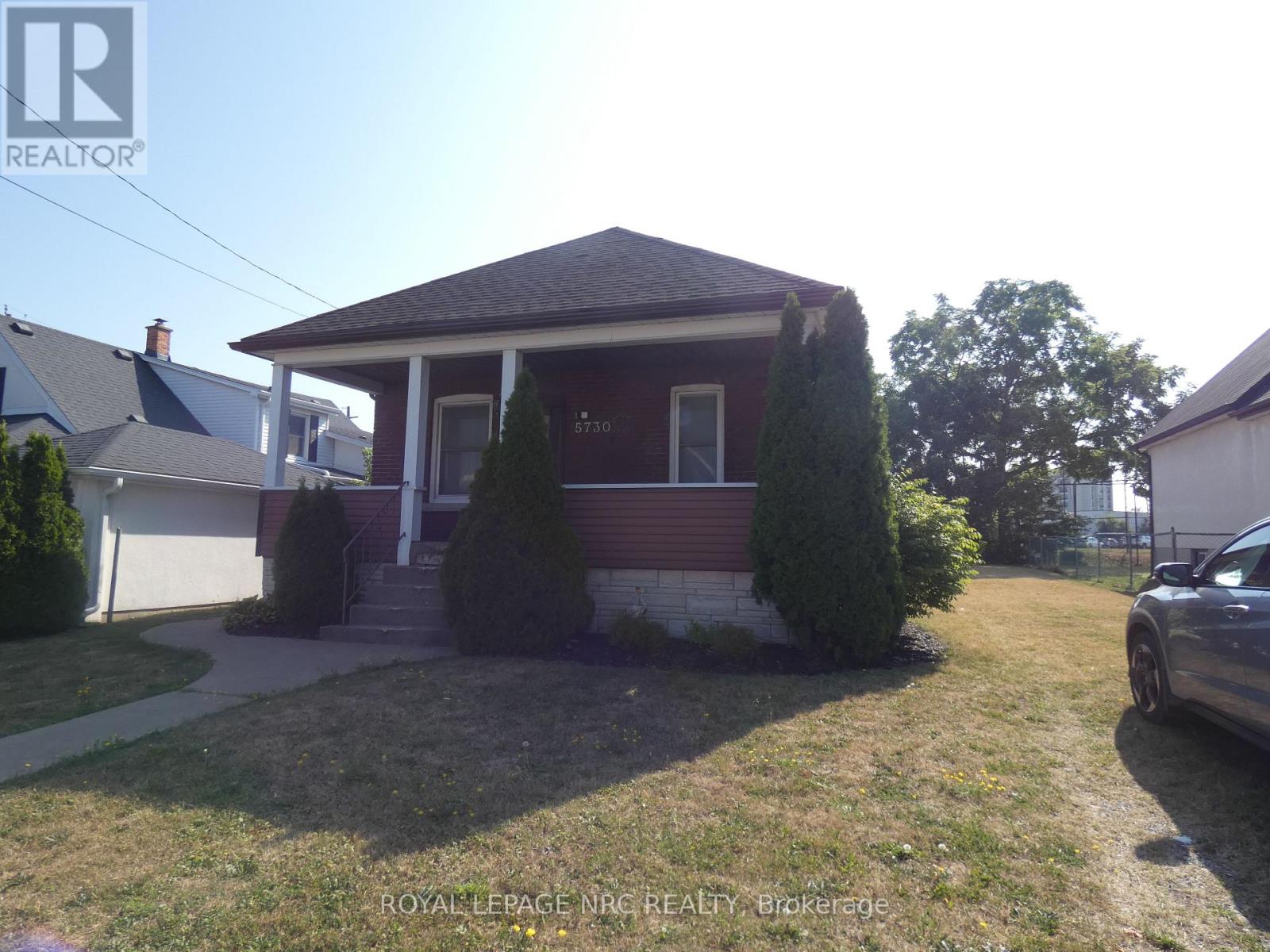 MLS® listing #28742481 for sale located at 5730 DESSON AVENUE