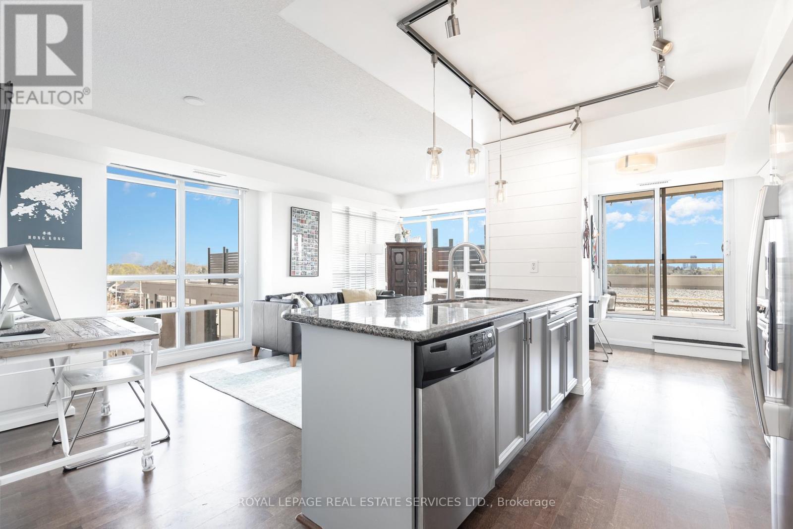 MLS® listing #28744631 for sale located at 707 - 900 MT PLEASANT ROAD