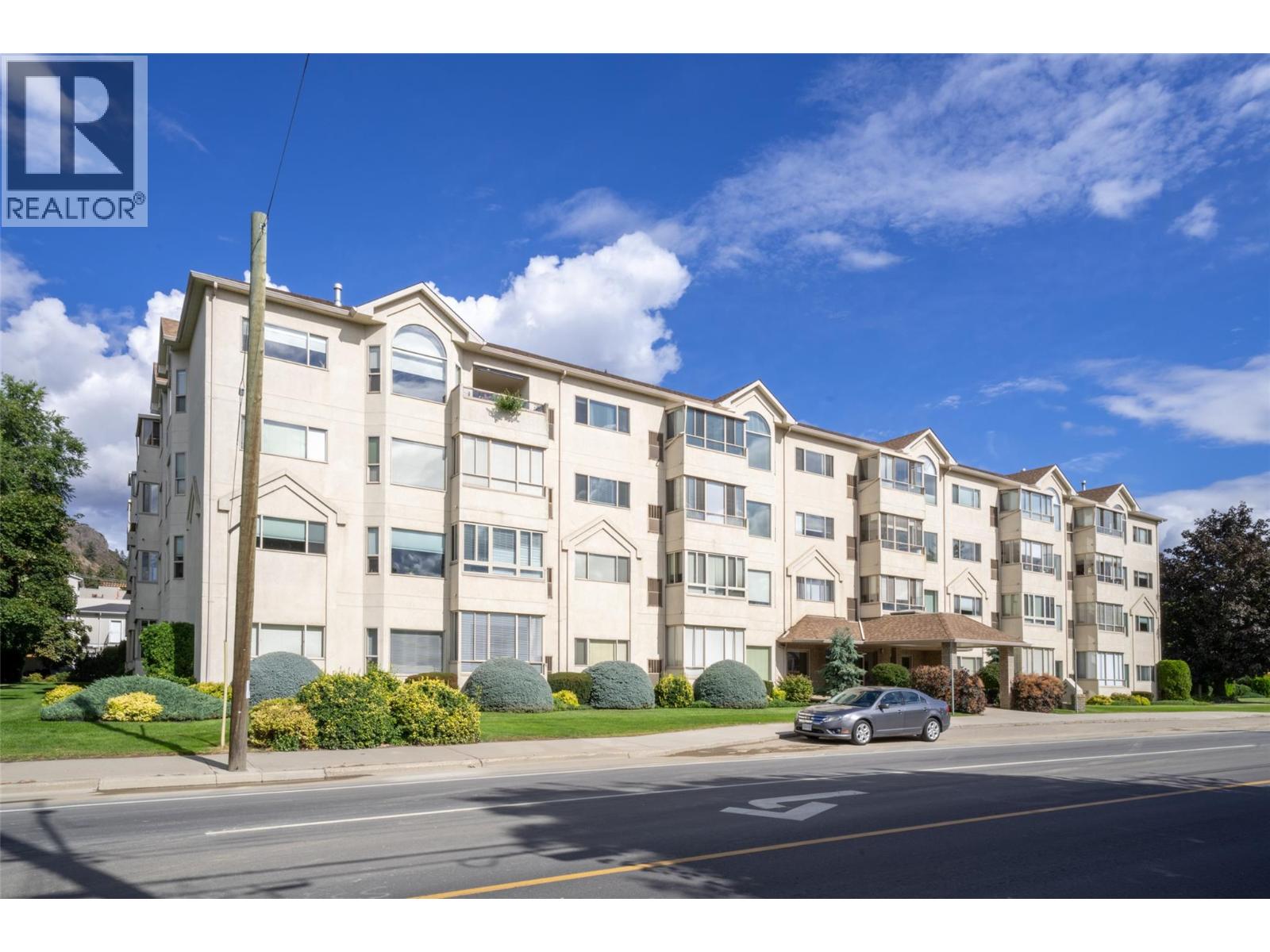 MLS® listing #28745261 for sale located at 3805 30 Avenue Unit# 112