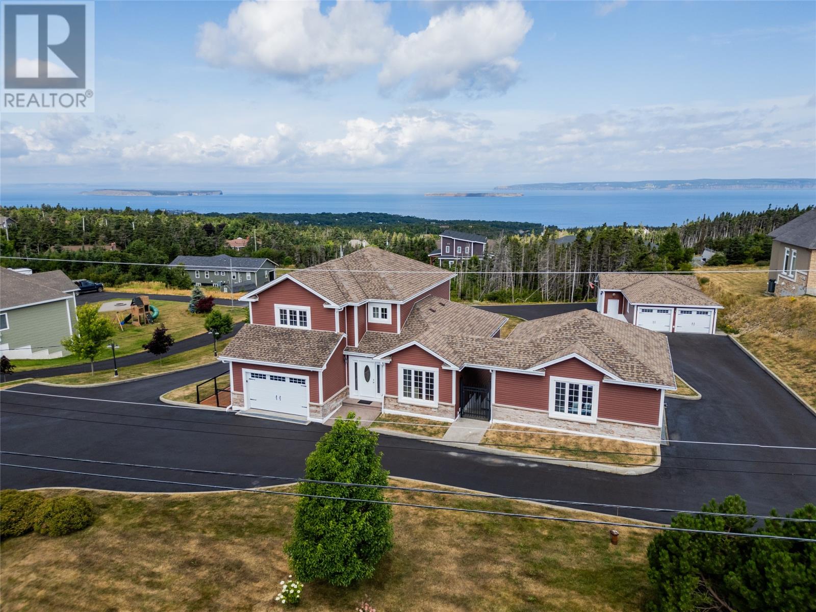 MLS® listing #28746144 for sale located at 15 Everest Street