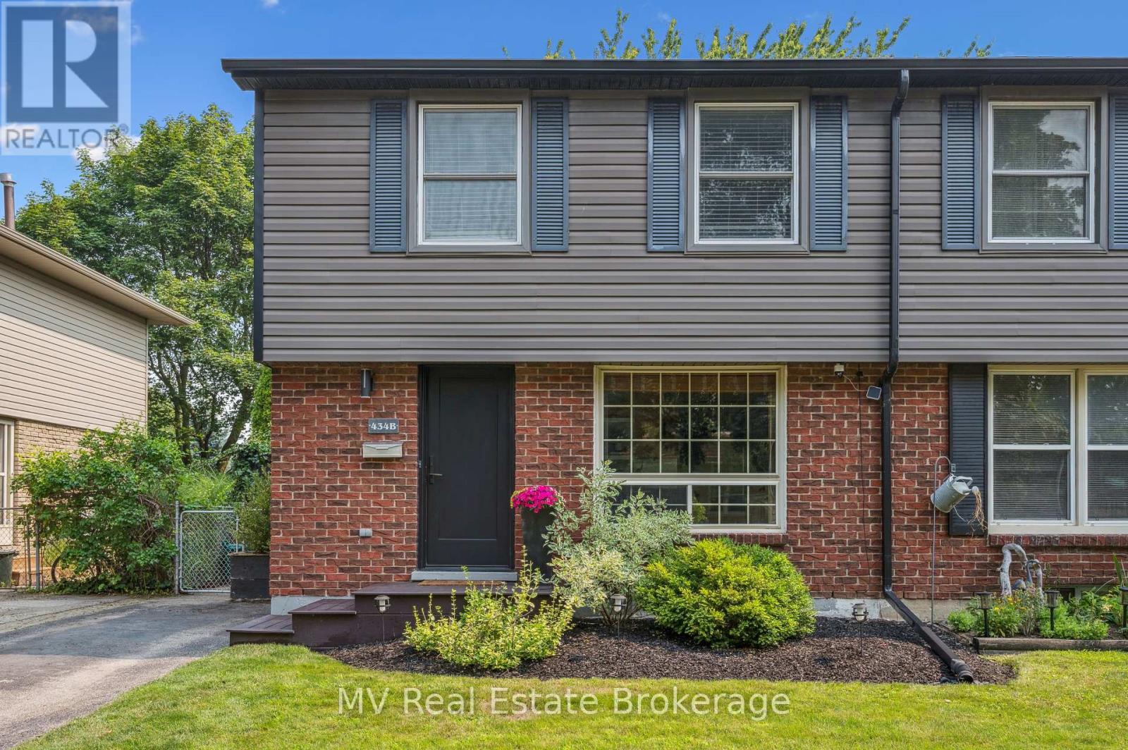 MLS® listing #28747434 for sale located at 434B DUNVEGAN DRIVE