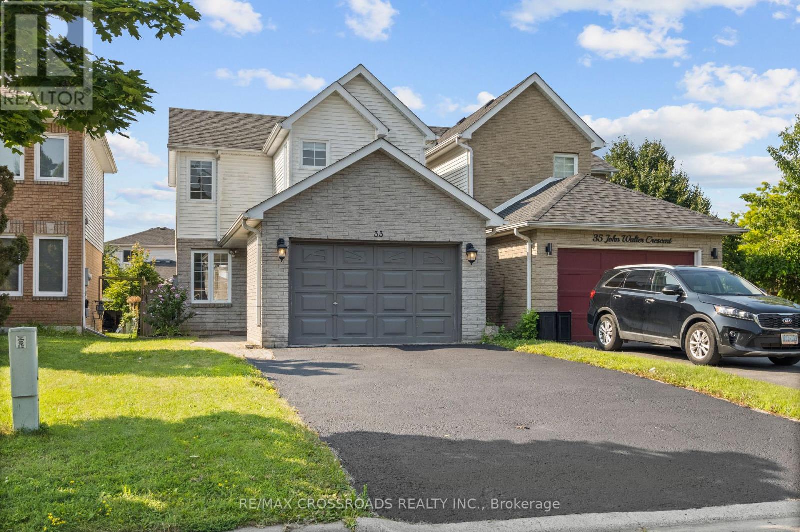 MLS® listing #28748929 for sale located at 33 JOHN WALTER CRESCENT