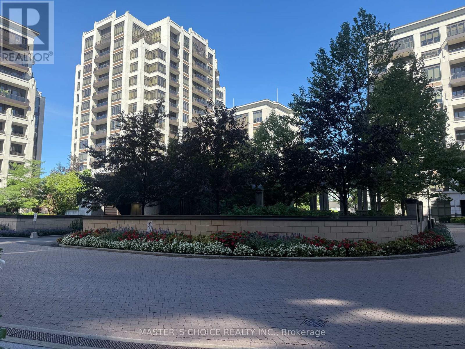 MLS® listing #28748936 for sale located at 312 - 38 CEDARLAND DRIVE
