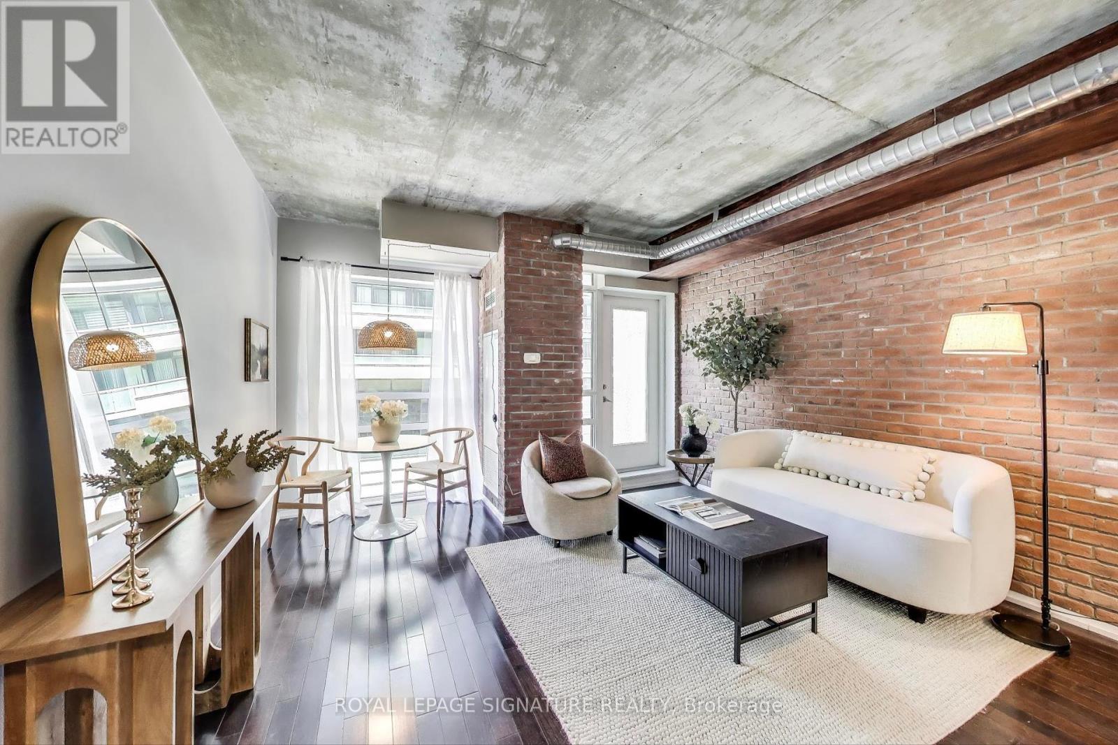 MLS® listing #28751592 for sale located at 417 - 150 SUDBURY STREET