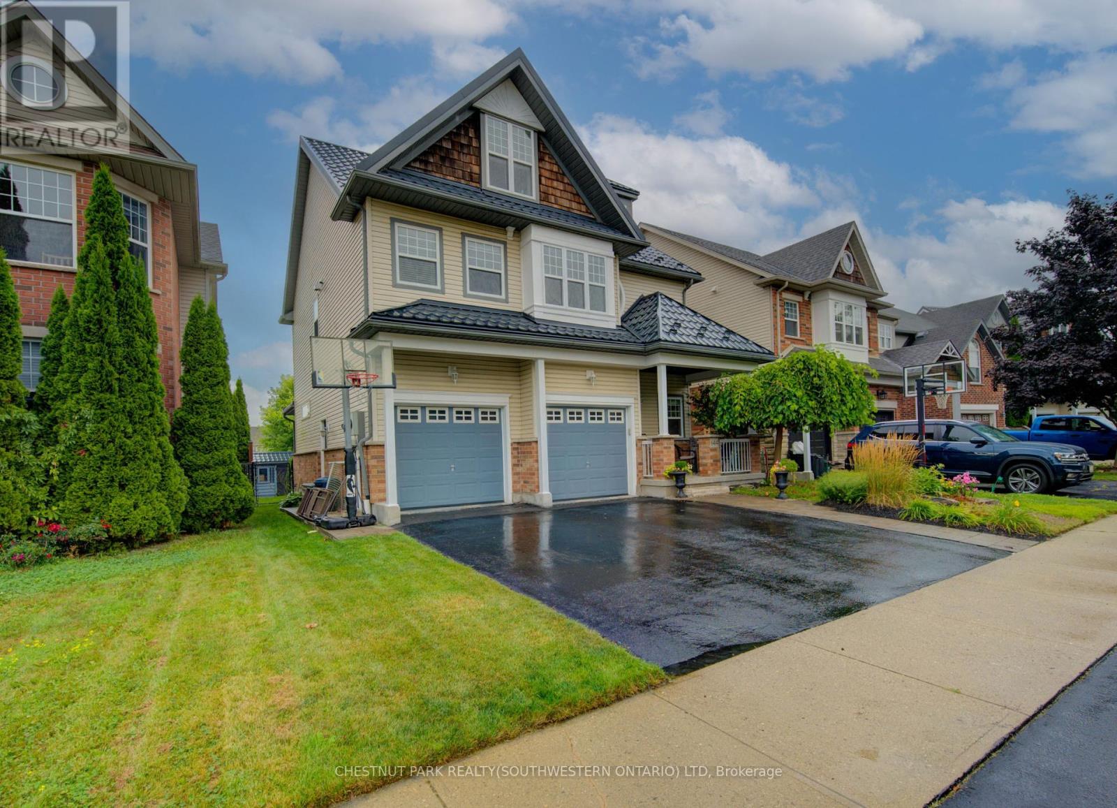 MLS® listing #28761279 for sale located at 644 FRIEBURG DRIVE