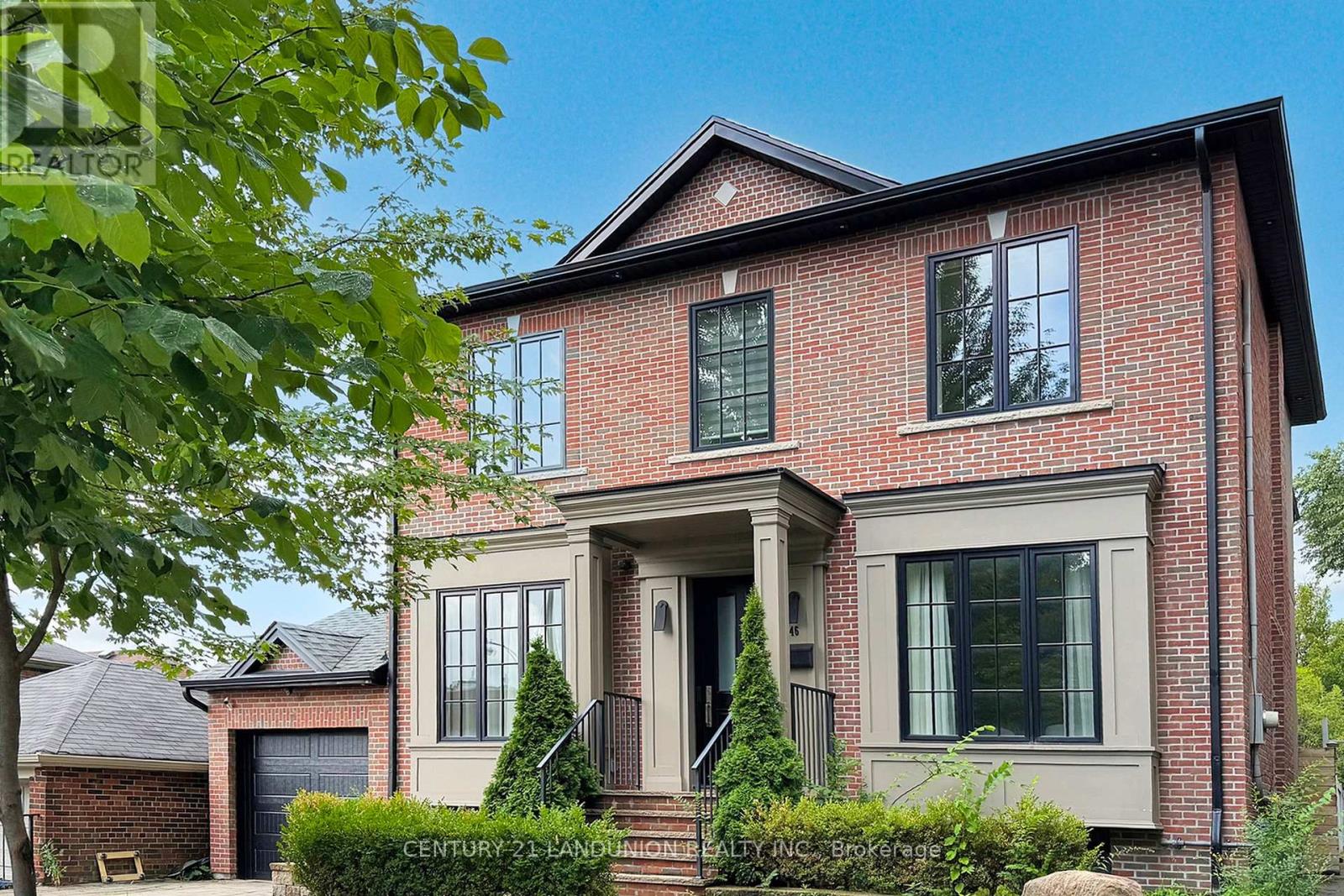 MLS® listing #28764226 for sale located at 46 ELMSTHORPE AVENUE