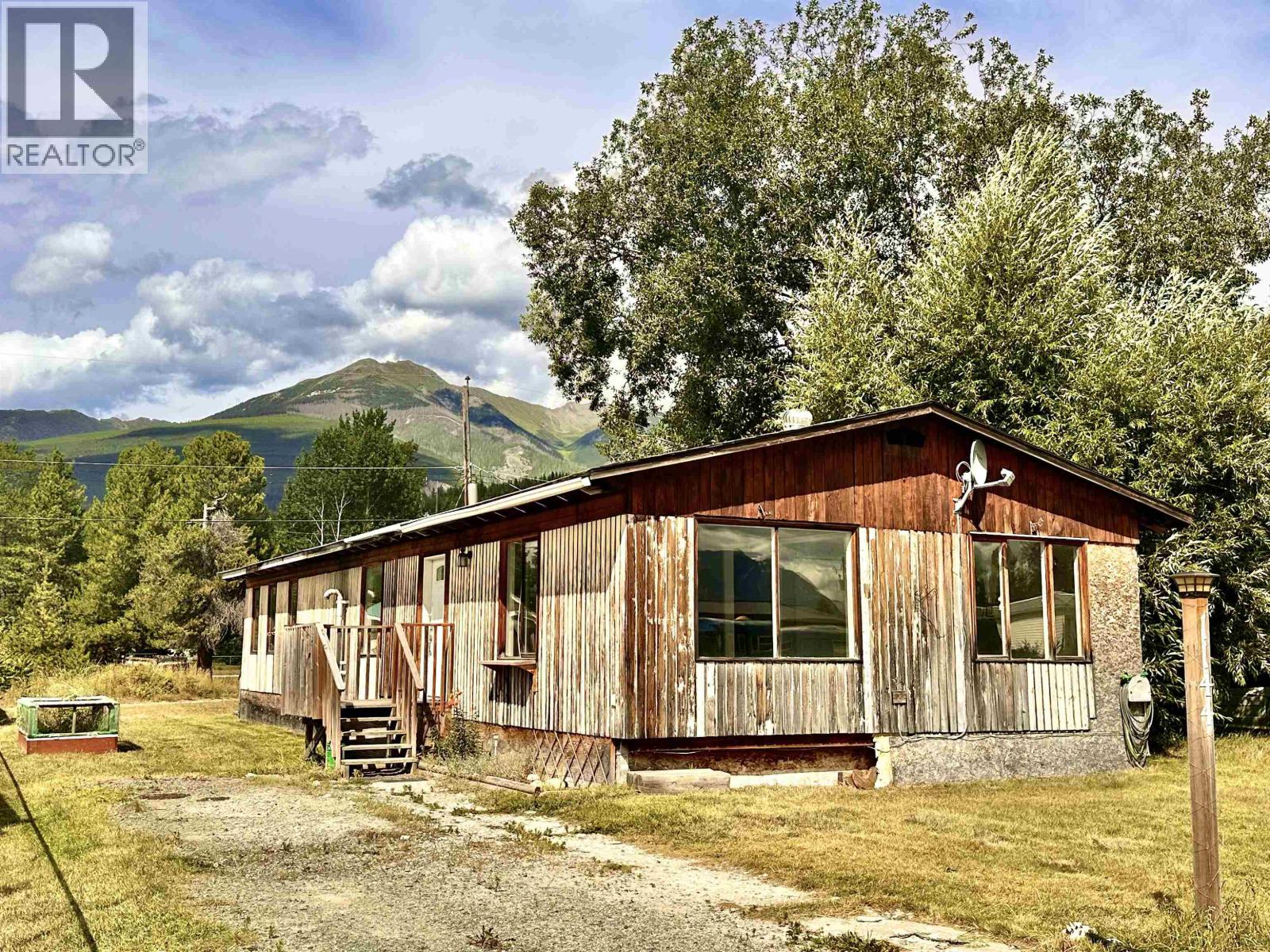 MLS® listing #28766770 for sale located at 1144 4TH AVENUE
