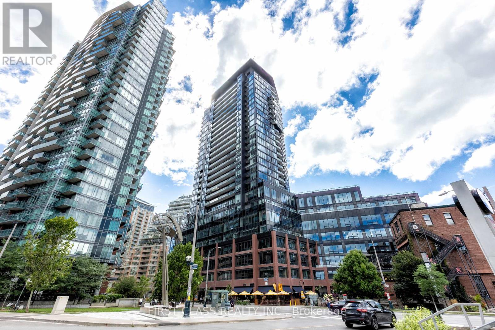 MLS® listing #28770394 for sale located at 2606 - 135 EAST LIBERTY STREET