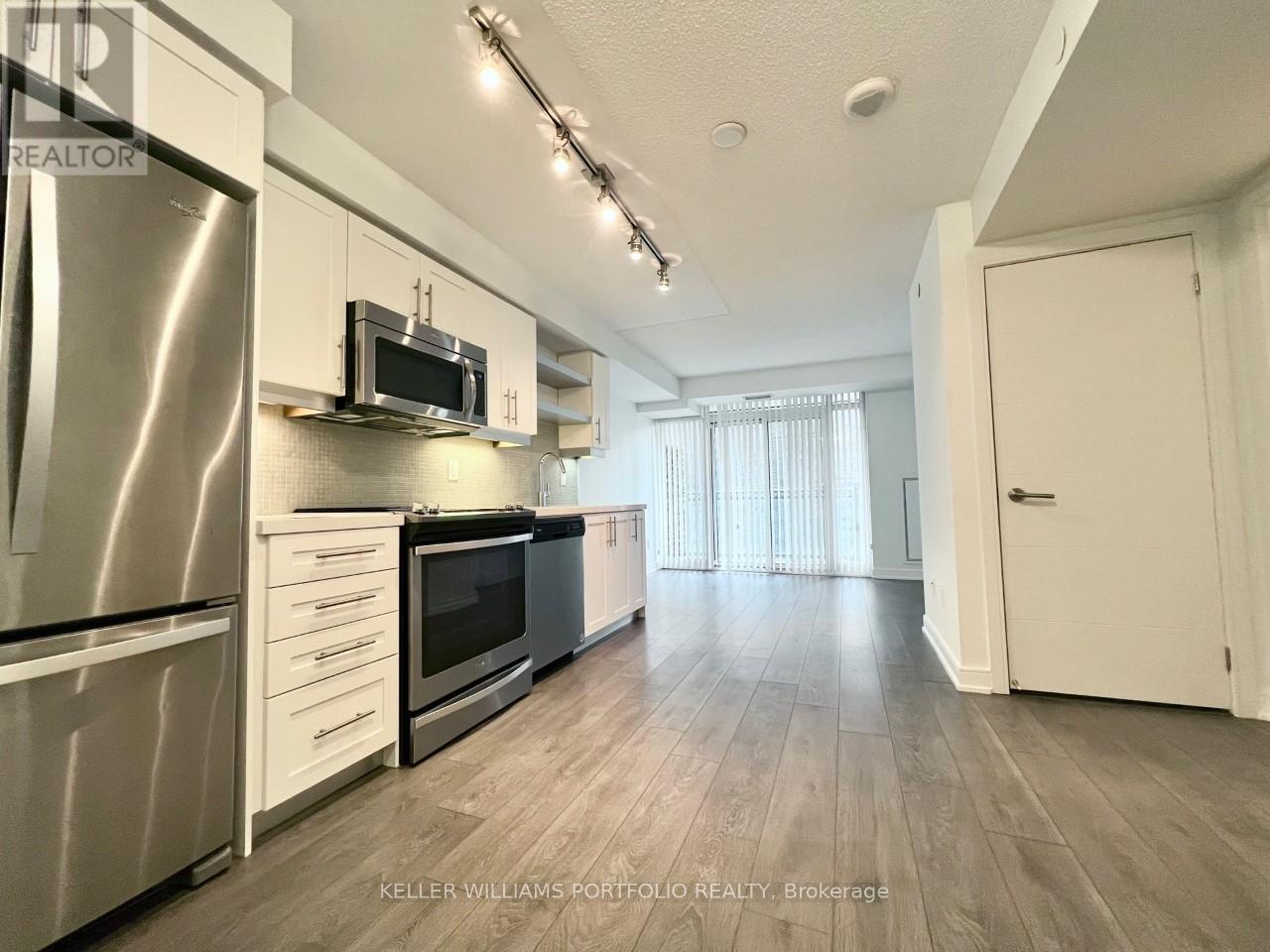 MLS® listing #28771639 for sale located at 1027 - 525 ADELAIDE STREET W