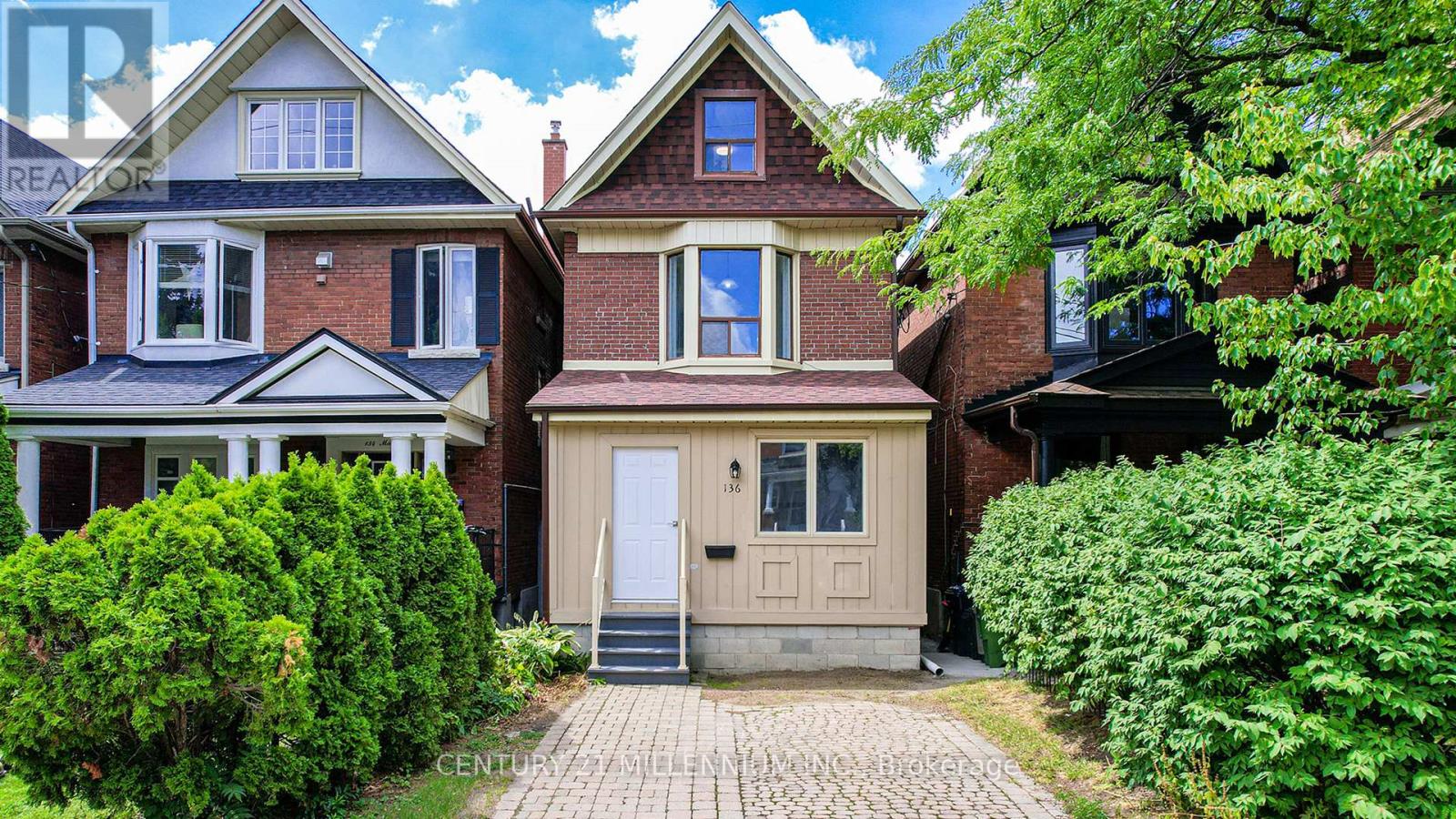 MLS® listing #28772389 for sale located at 136 MAVETY STREET