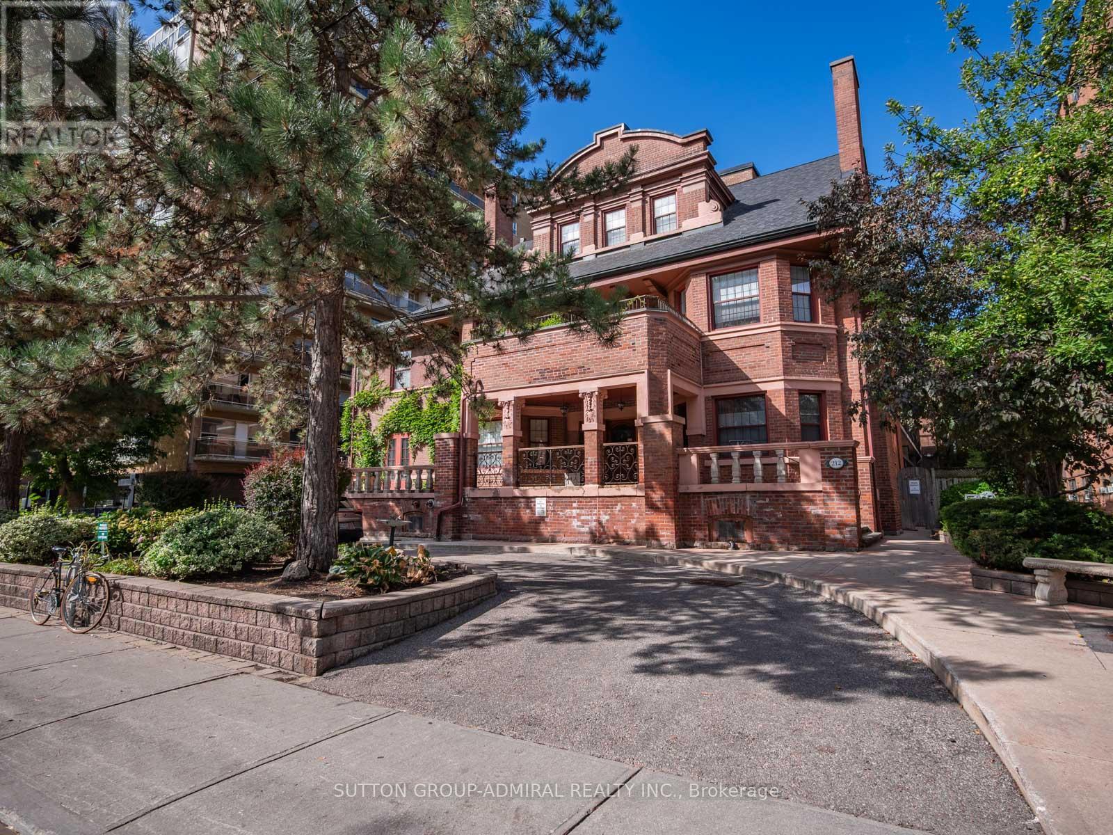 MLS® listing #28772876 for sale located at 106 - 212 ST. GEORGE STREET