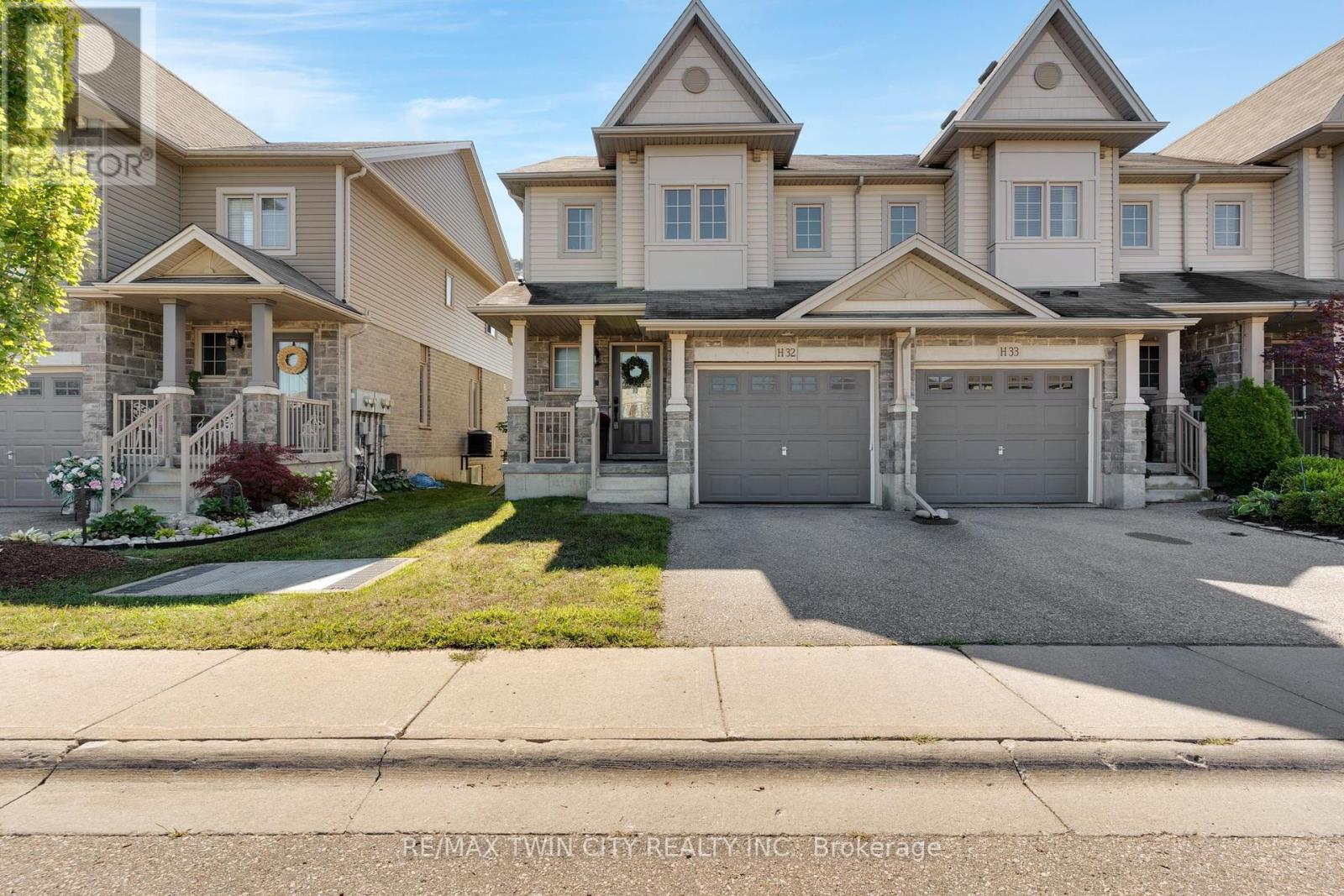 MLS® listing #28773370 for sale located at H32 - 6 UPPER MERCER STREET