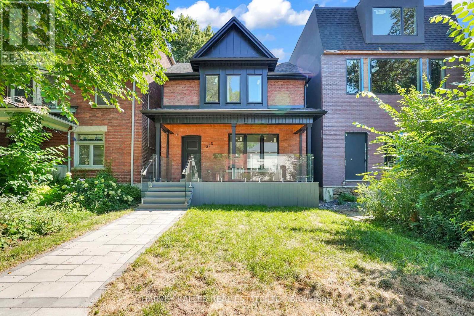 MLS® listing #28774049 for sale located at 253 ALBANY AVENUE