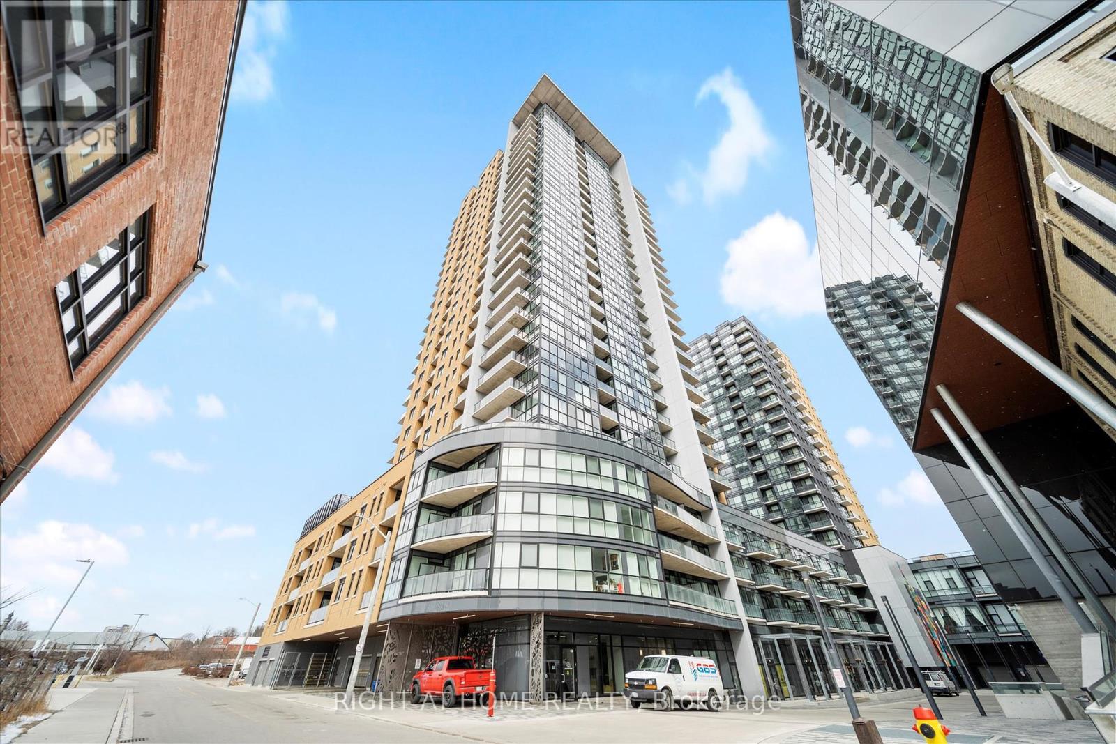 MLS® listing #28782475 for sale located at 2503 - 108 GARMENT STREET
