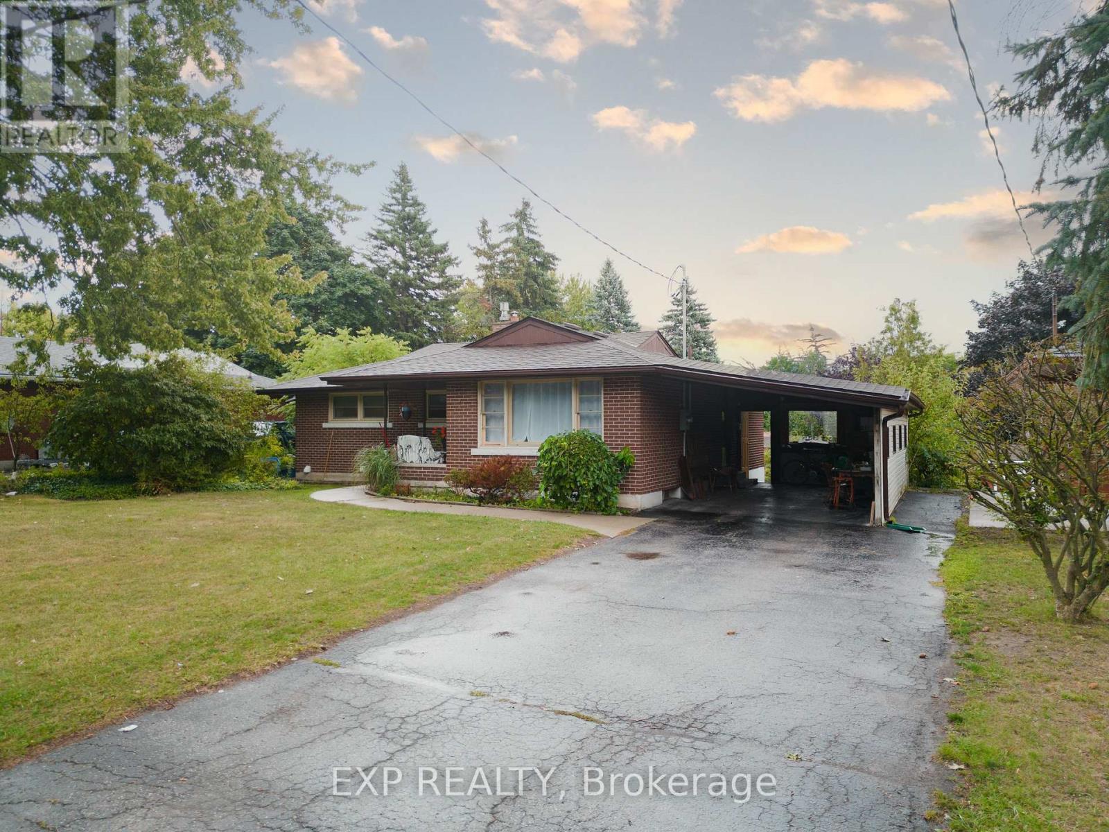 MLS® listing #28785033 for sale located at 189 GATEWOOD ROAD