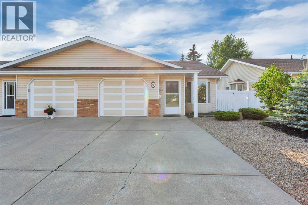 MLS® listing #28786819 for sale located at 42 Dale Close