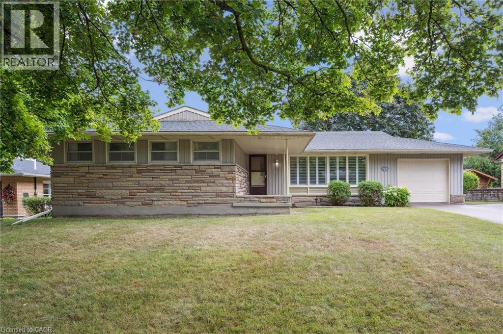 MLS® listing #28797036 for sale located at 111 BLUERIDGE Avenue