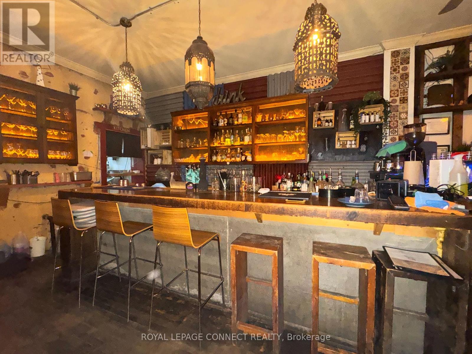 MLS® listing #28797559 for sale located at 942 QUEEN STREET W