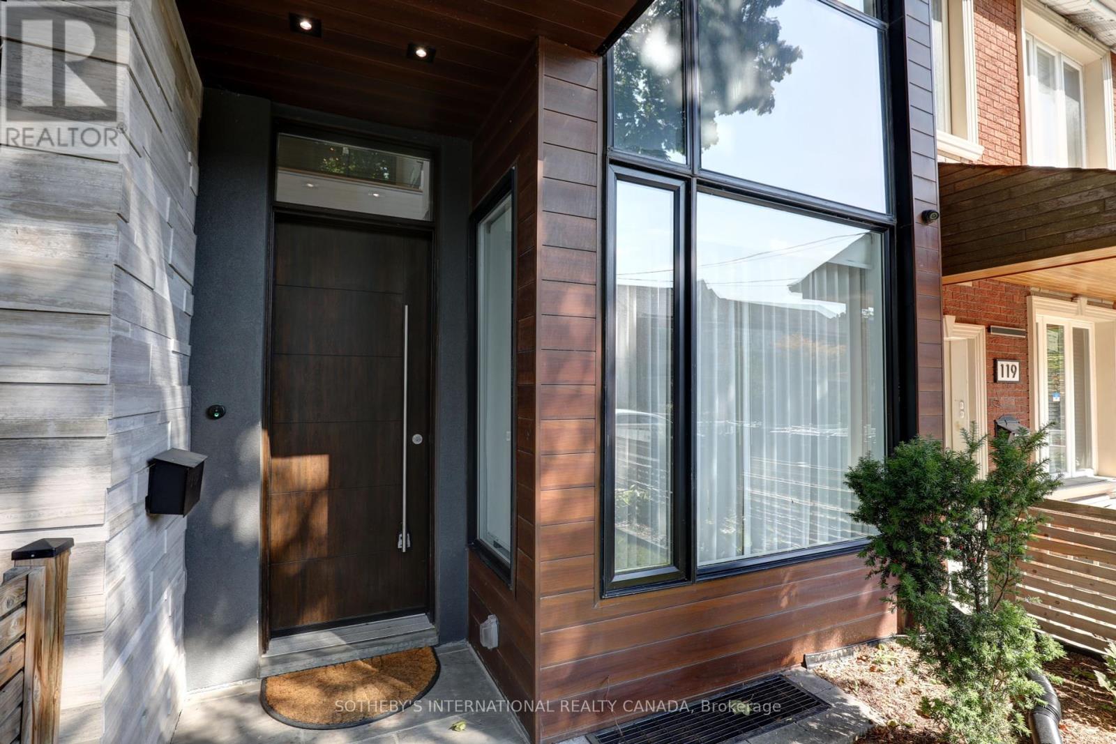 MLS® listing #28797795 for sale located at 121 MARKHAM STREET