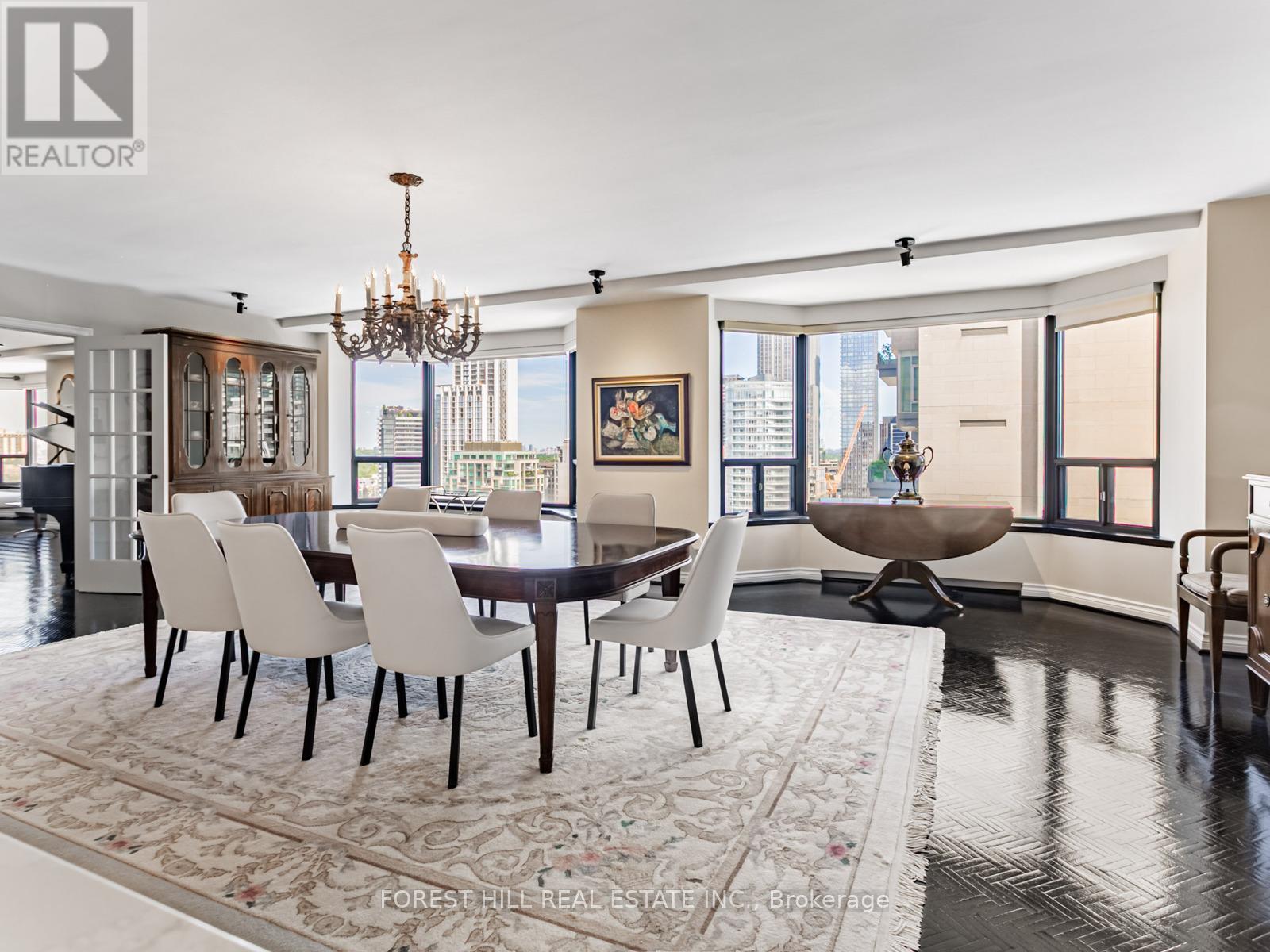 MLS® listing #28799560 for sale located at 1810/1809 - 175 CUMBERLAND STREET