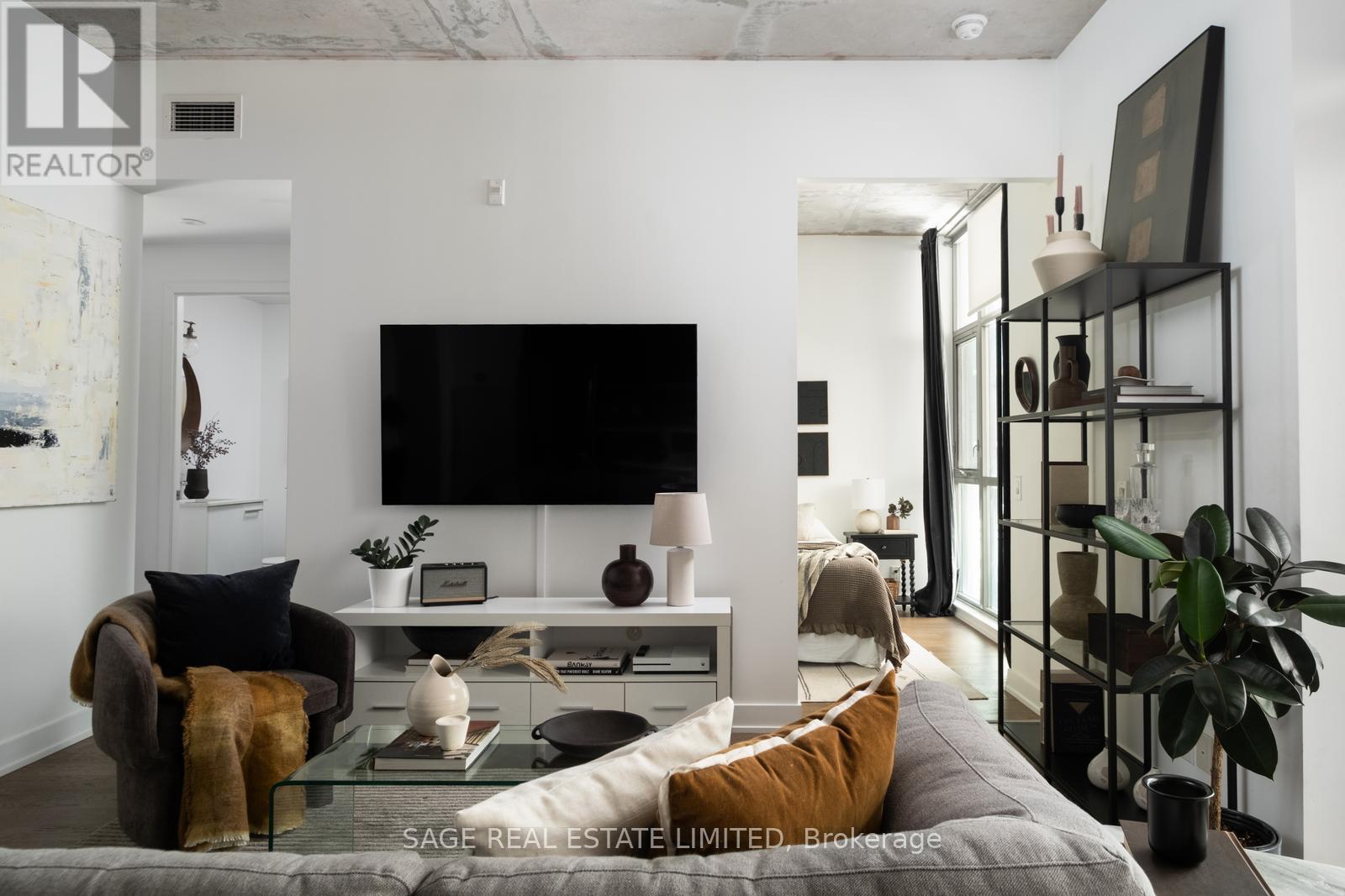 MLS® listing #28800256 for sale located at 401 - 2 GLADSTONE AVENUE