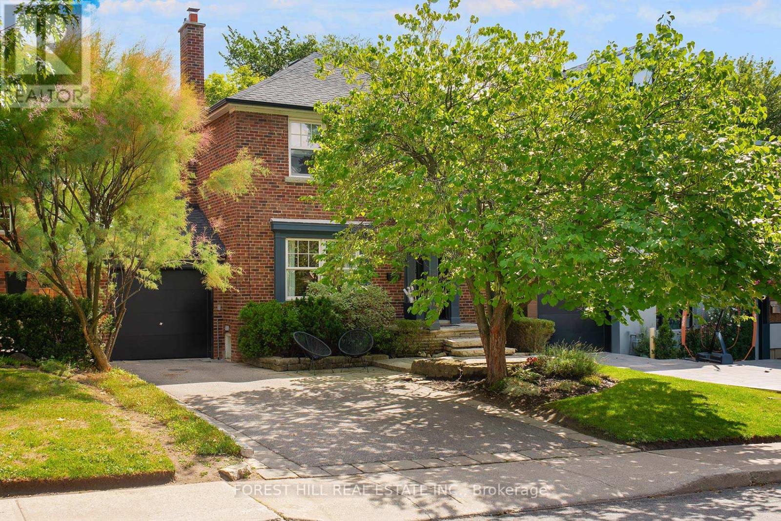 MLS® listing #28807628 for sale located at 9 PEVERIL HILL S