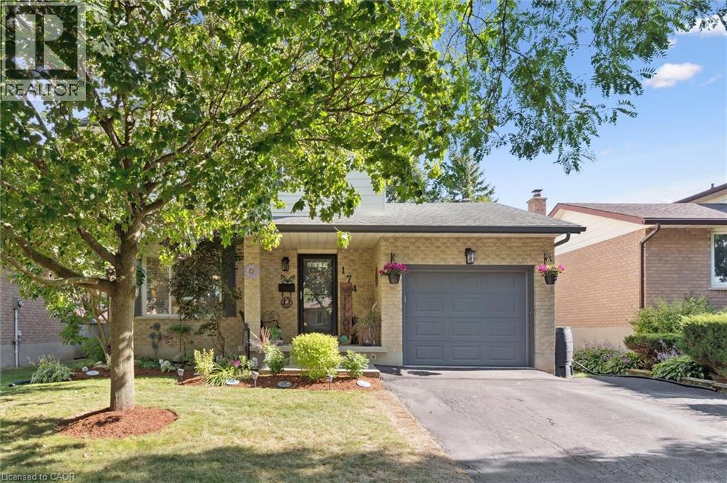 MLS® listing #28812032 for sale located at 174 SUNPOINT Crescent