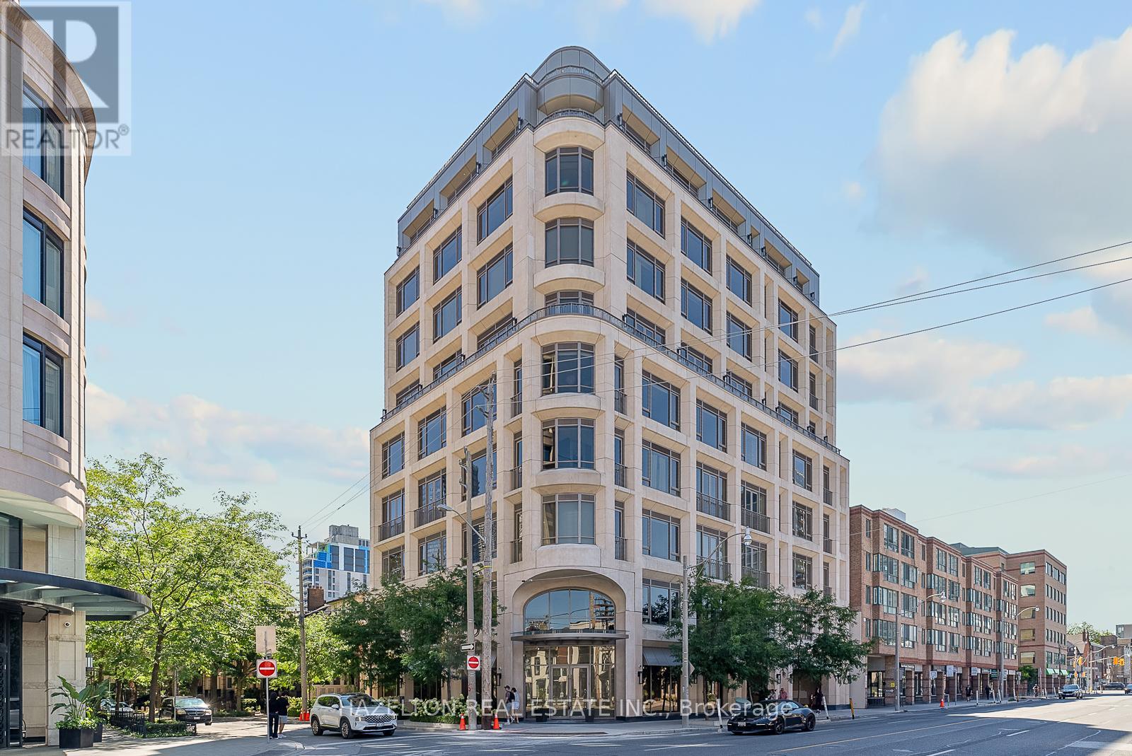 MLS® listing #28815561 for sale located at 802 - 128 HAZELTON AVENUE