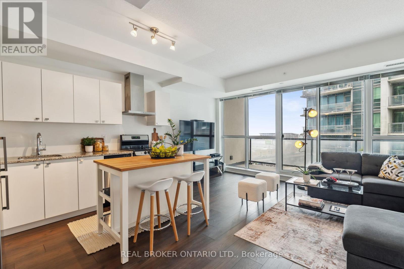 MLS® listing #28828919 for sale located at 1115 - 51 EAST LIBERTY STREET