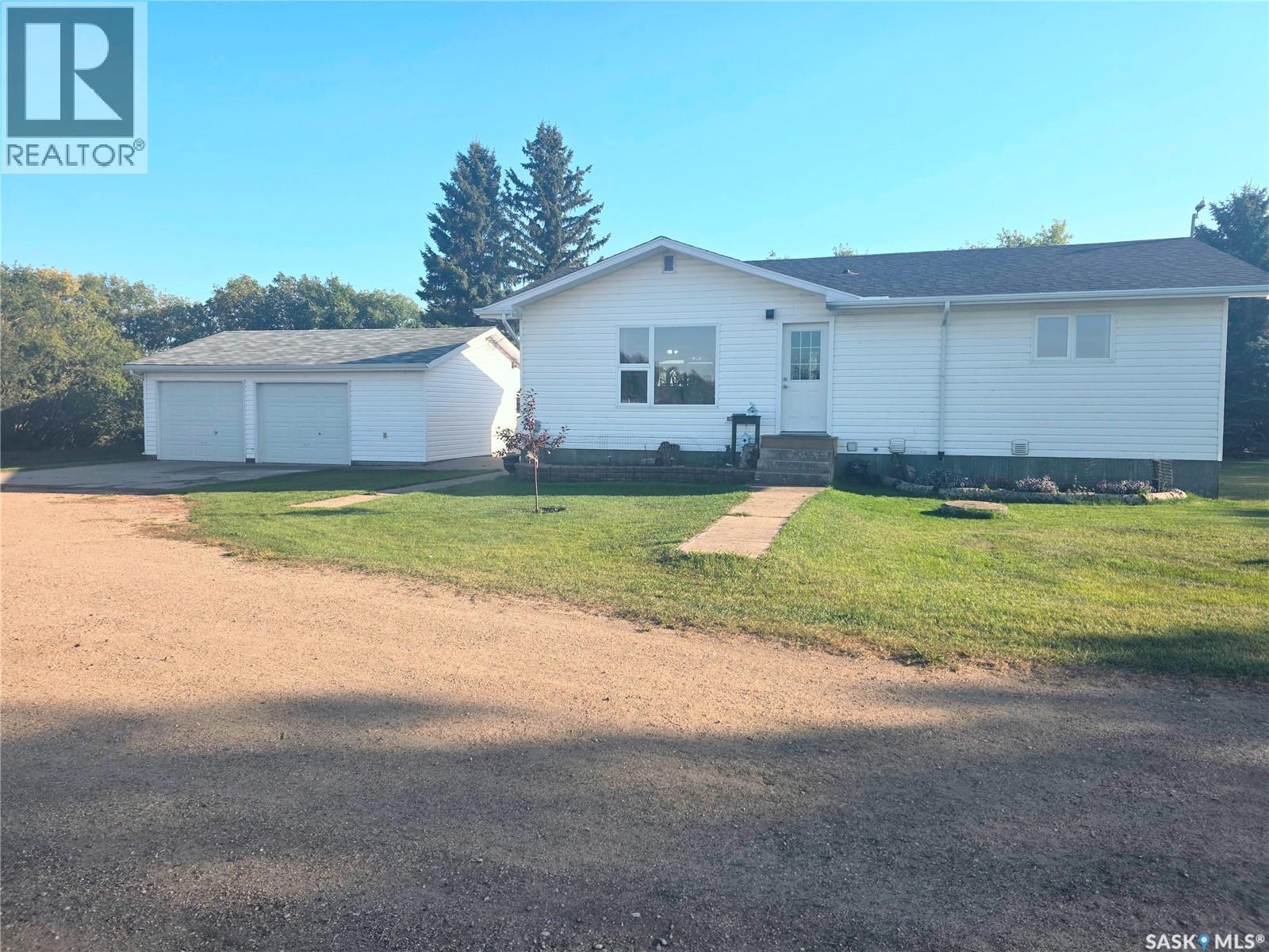 MLS® listing #28832631 for sale located at Grassy Plains Acreage