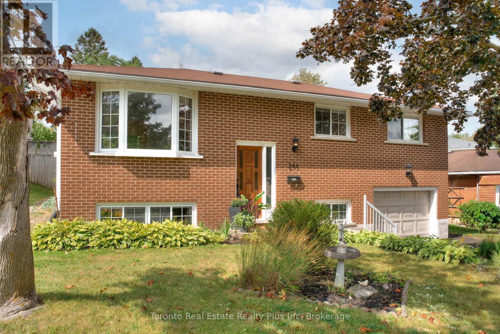 MLS® listing #28832756 for sale located at 244 WESTWOOD DRIVE