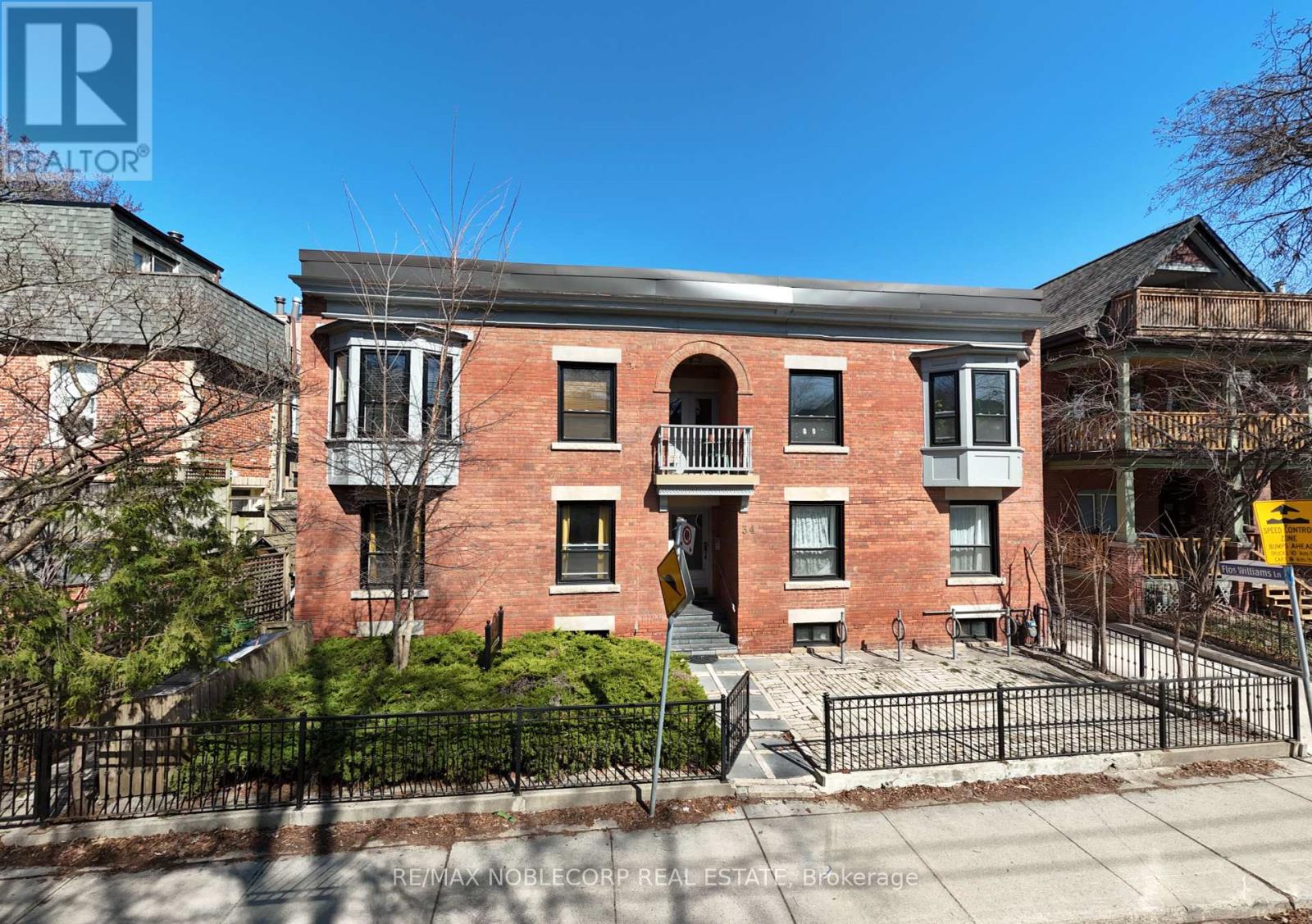 MLS® listing #28832889 for sale located at 34 WINCHESTER STREET