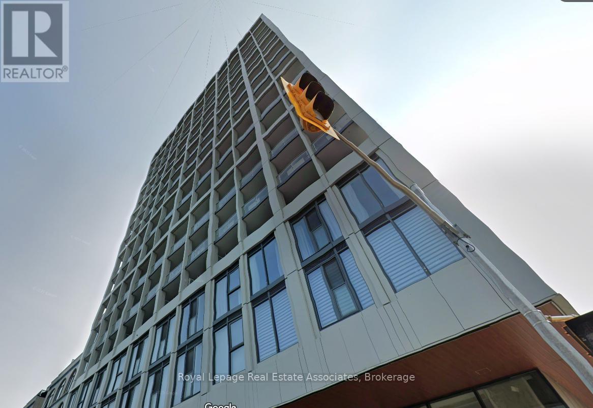 MLS® listing #28840139 for sale located at 211 - 2020 BATHURST STREET