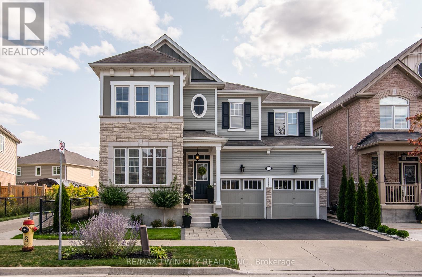 MLS® listing #28840781 for sale located at 232 SHADY GLEN CRESCENT