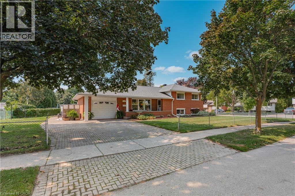 MLS® listing #28841141 for sale located at 10 INLET Avenue