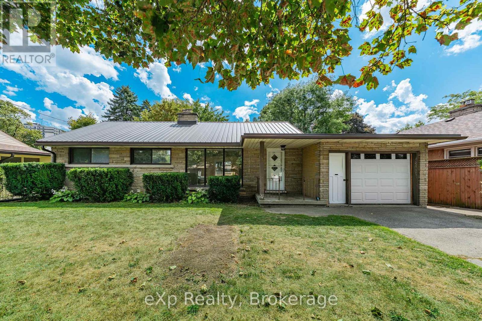 MLS® listing #28842407 for sale located at 245 HARTWOOD AVENUE